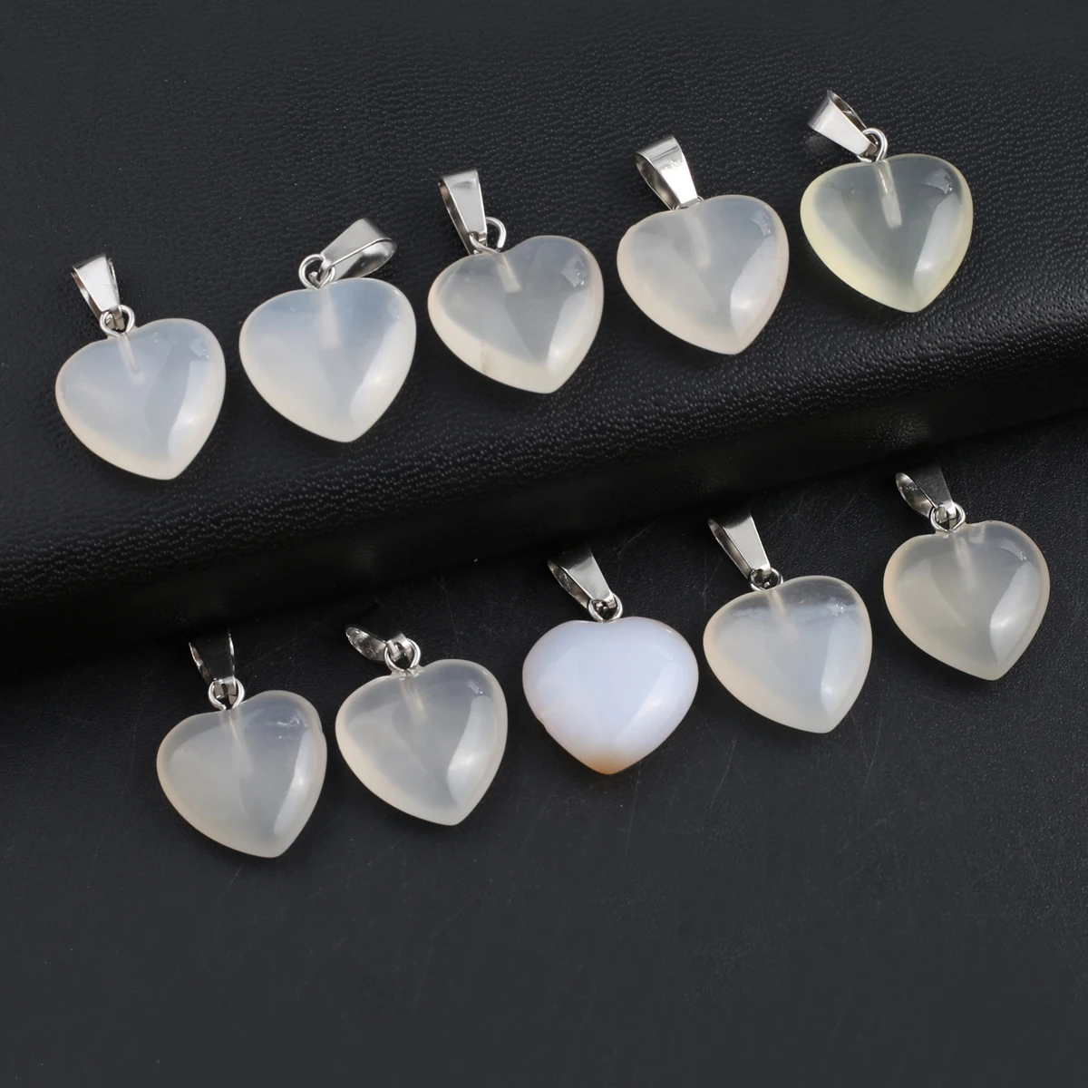 

Natural White Jade Pendant Heart Shape Natural Stone Pendant Charms for Women Making DIY Jewelry Necklace Earrings Accessory