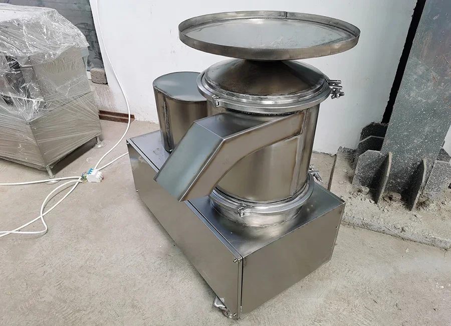 Small cost egg boiling breaking egg breaking separating egg cracking breaking machine