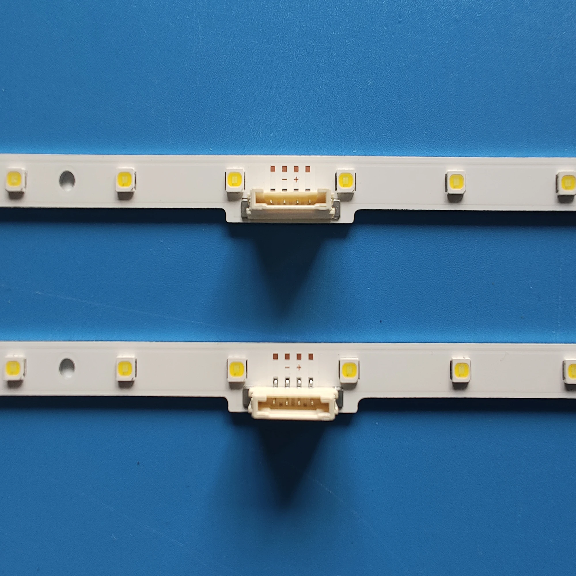 2pieces/lot LED backlight strip for Samsung UE40NU7100 UN40NU7100 40NU7100 UE40NU7120 LM41-00550A 00549A BN61-15481X BN96-45955A