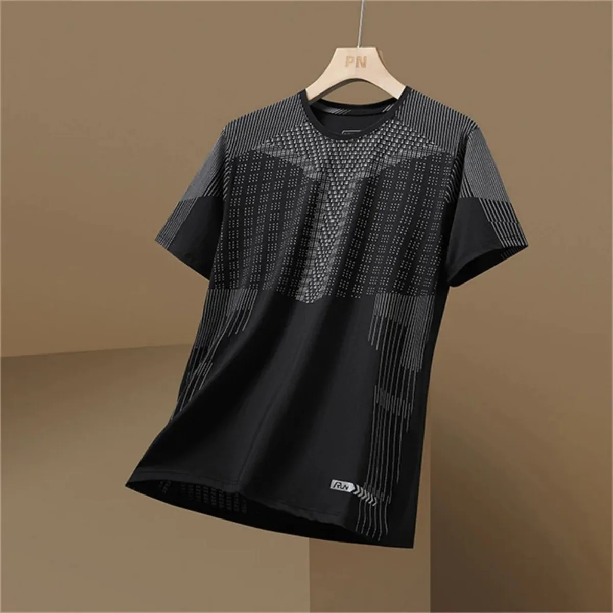 New men's breathable round neck T-shirt with letter pattern printed thin outdoor badminton training running quick drying top