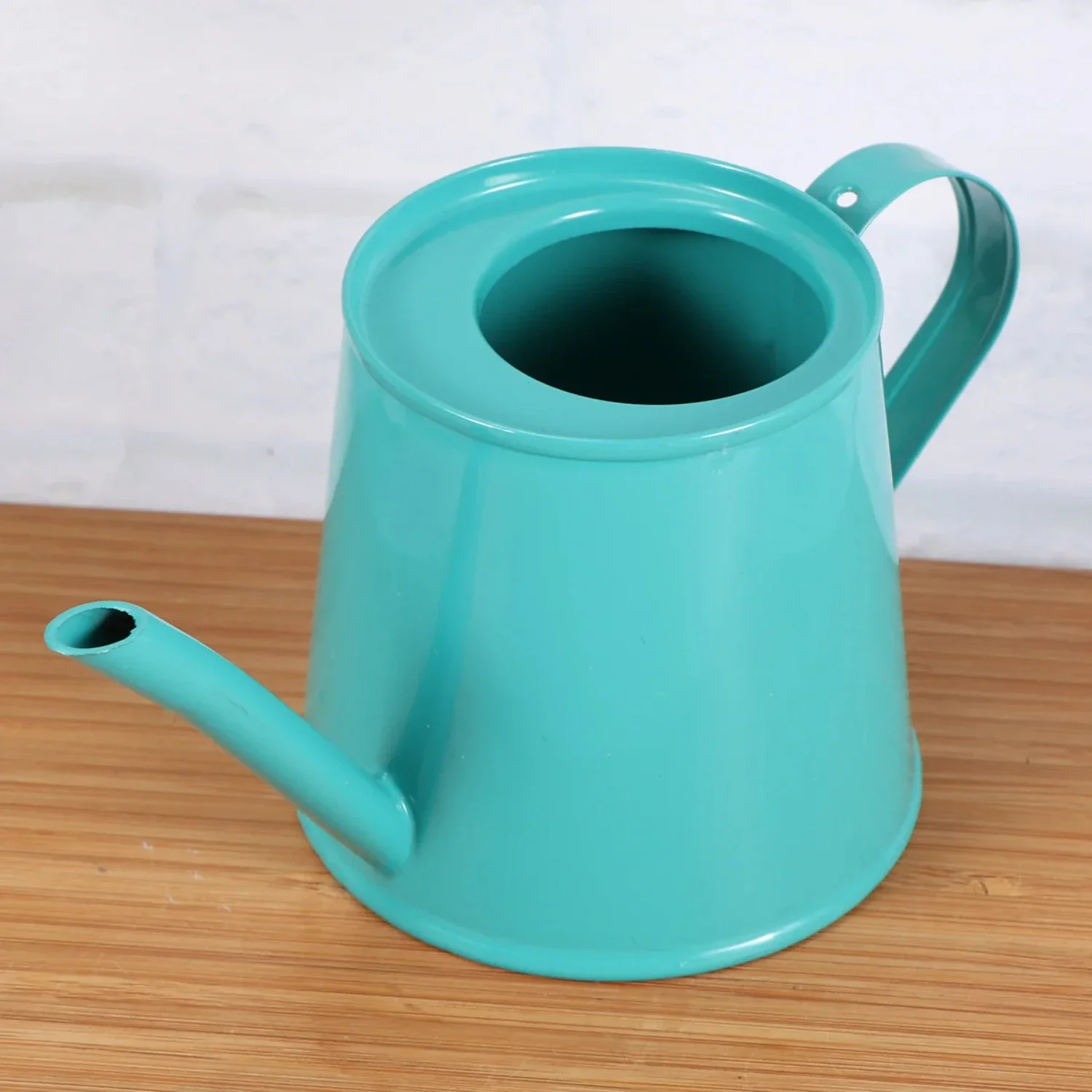 Iron Mini Flower Vase – Child-friendly Watering Can for Outdoor Plants, Unique Layout Model with Photo-worthy Design