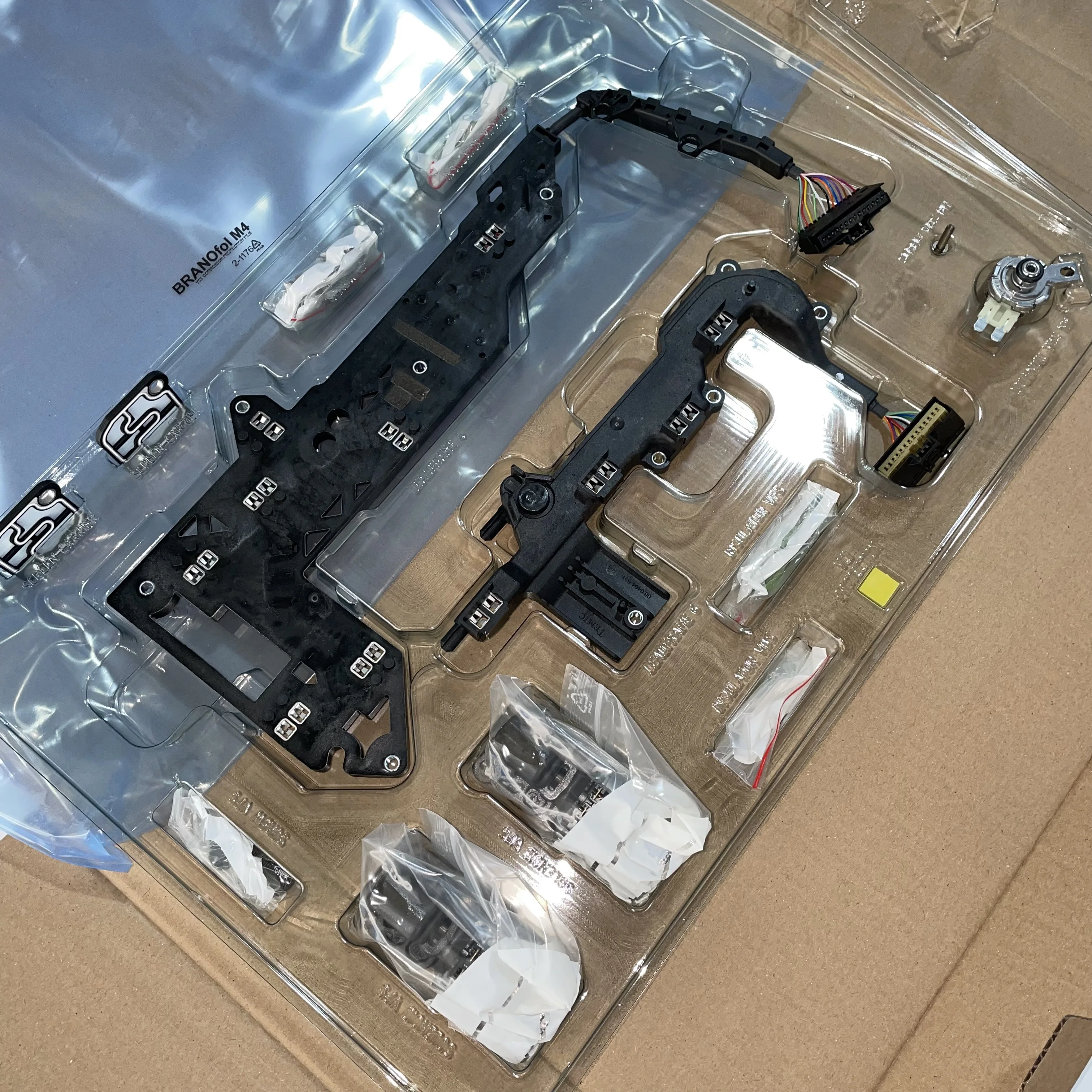 

BorgWarner DL501 0B5 Dual Clutch Transmission Valve Body Repair Kit for AVEO Model CVT Automatic Vehicle Gear Boxes