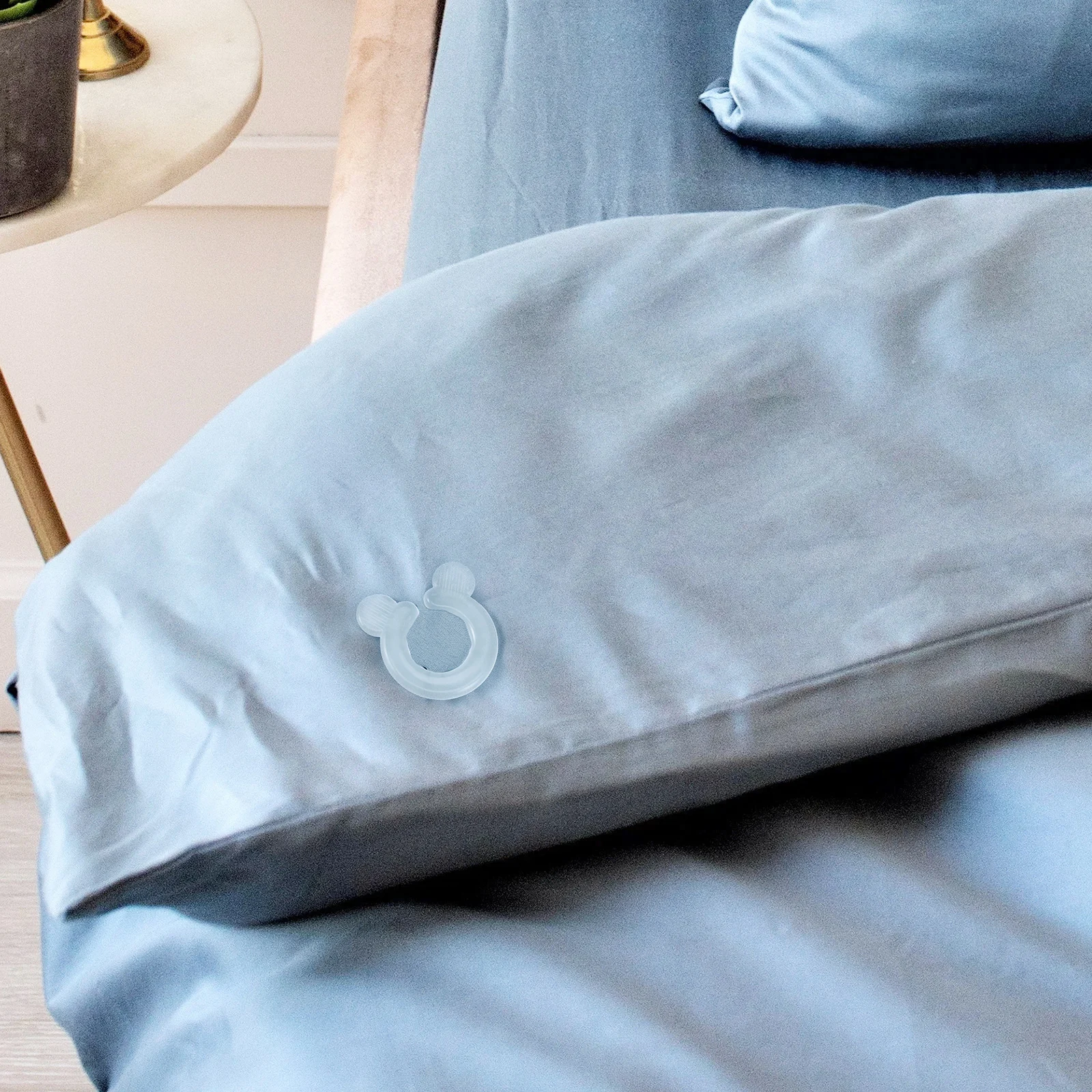 

4pcs Bed Sheet Clips Adjustable Fixator For Mattress Holder Duvet Cover Stay In Place All Night Long