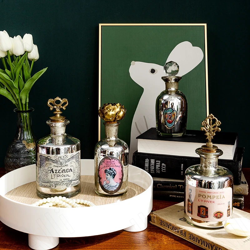 Northern Europe Glass Storage Jar Bedroom Dresser Brass Decorative Perfume Bottle Creative Retro Lotion Bottle Home Decoration