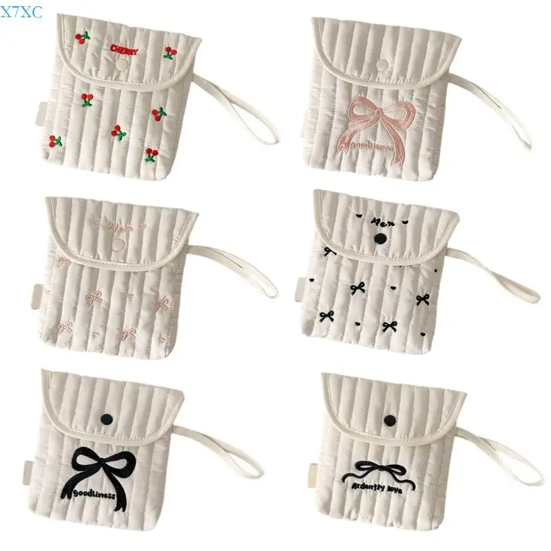 

X7XC Butterfly Decors Cotton Menstrual Bag With Closure Design
