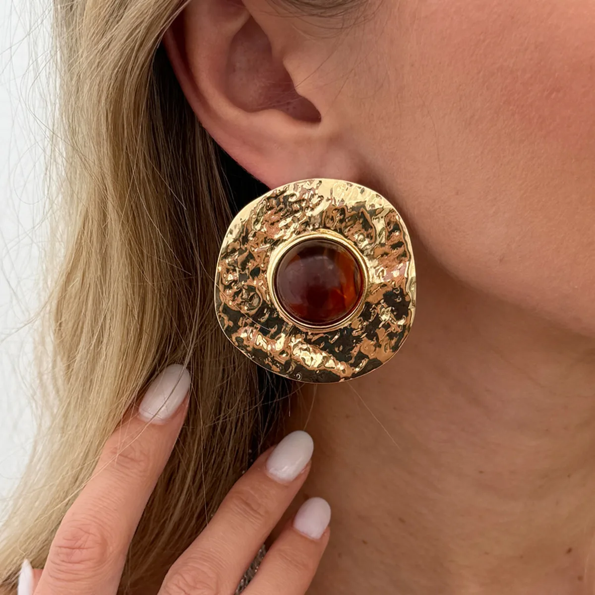 

SHIXIN Retro Inlaid Brown Resin Acrylic Stud Earrings for Women Luxury Geometric Large Round Earrings Boho Vacation Jewelry