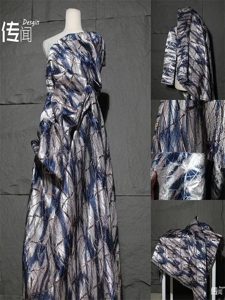 

Винтажная полосатая плиссированная жаккардовая ткань, креативная для элитного дизайнера одежды, шитье своими руками на метр, тканевый материал