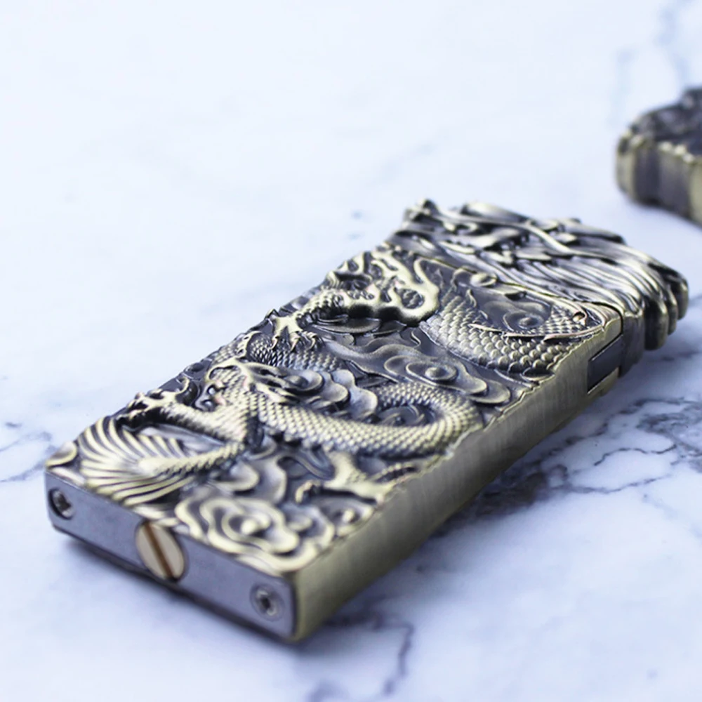 Unique Metal Relief Dragon Gasoline Cigarette Lighter Retro Windproof Petrol Trenches Kerosene Lighters Oil Fire Gadgets