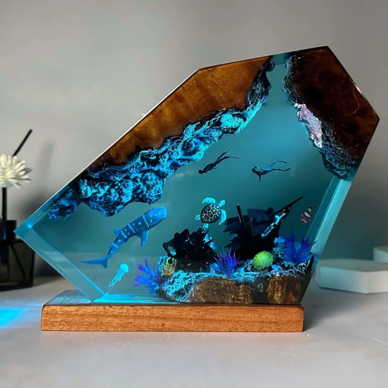 Submarine resin lamp, whale, sea turtle, human diving creative night light, personalized home explosion decoration, unique gift