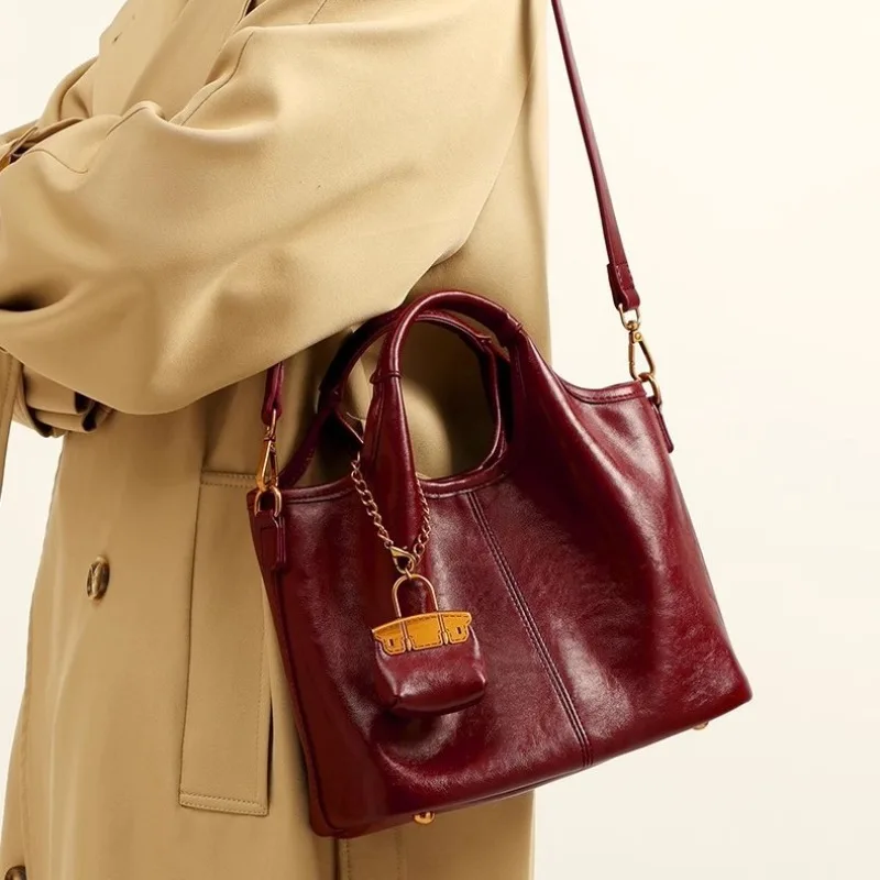 

Designer Soft Leather Women Shoulder Bag Fashion High Quality Large Capacity Leather Hand Crossbody Bag