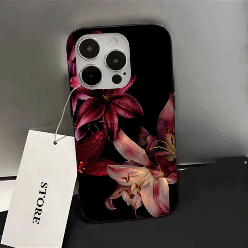 Funda de teléfono elegante con flor de lirio rojo para iPhone 16E 16 15 14 13 12 17 Air 11 Pro Max XS XR X 7 8 15 16 Plus SE2020, funda suave
