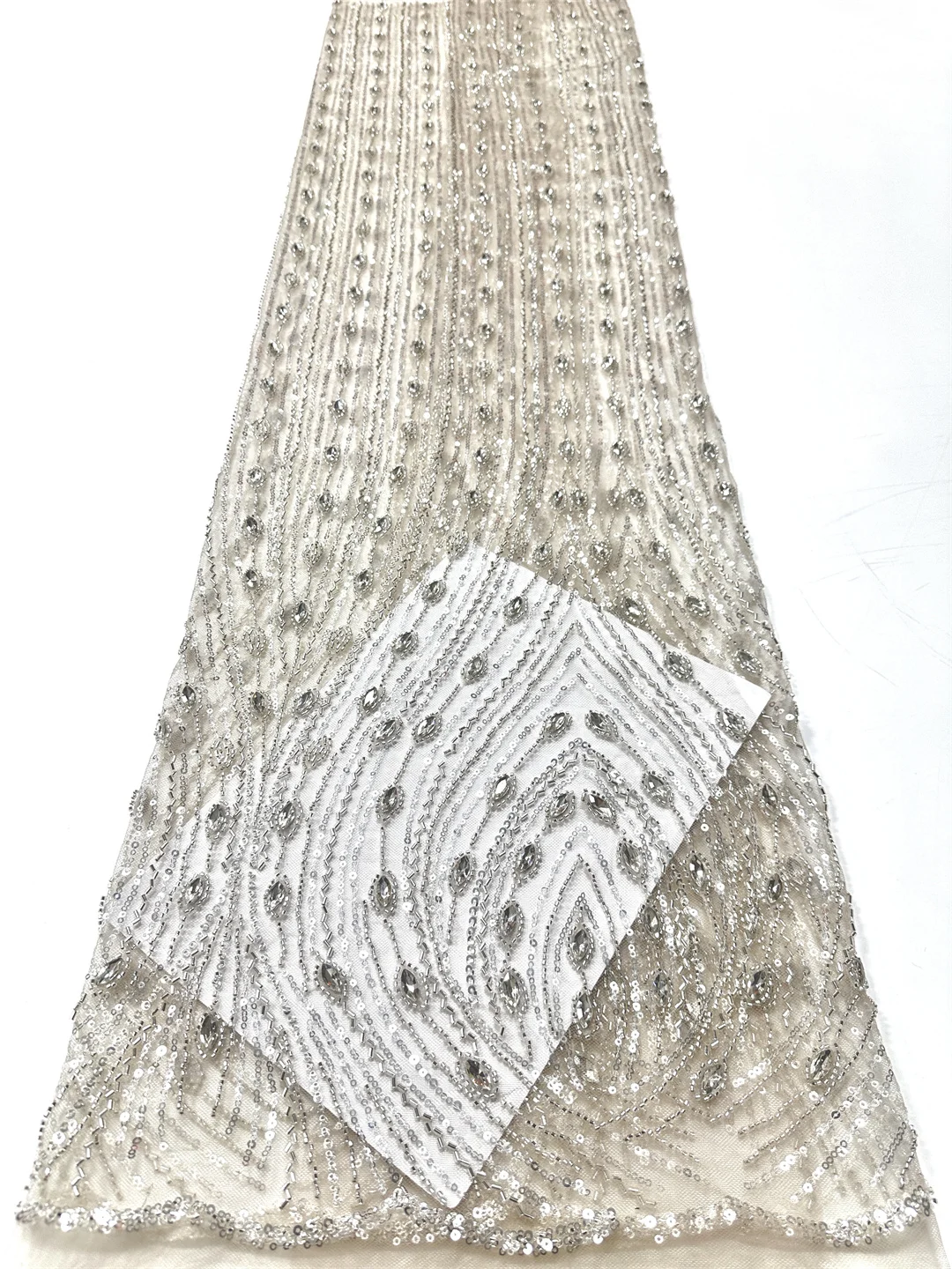 

African Luxury Sequins Lace Fabric 2026 High Quality Heavy Beads Stones Nigerian Mesh Lace Fabric French For Wedding Party Dress