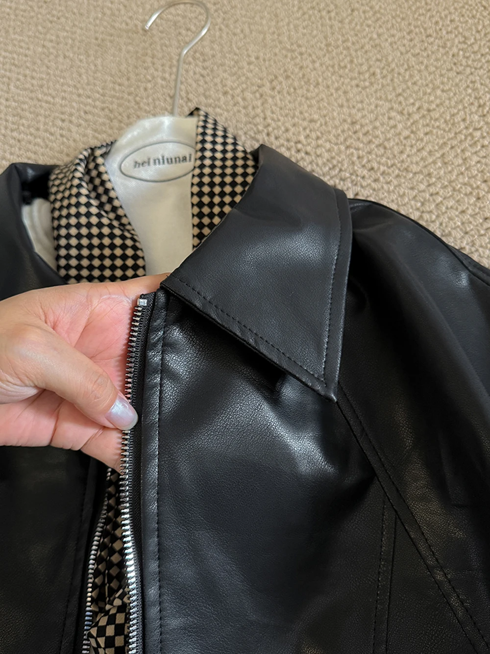 レトロシックPUレザージャケット レディース 2025 春秋 ファッション ラペル 多機能 防風 スイート＆クール BFスタイル 女性用アウター