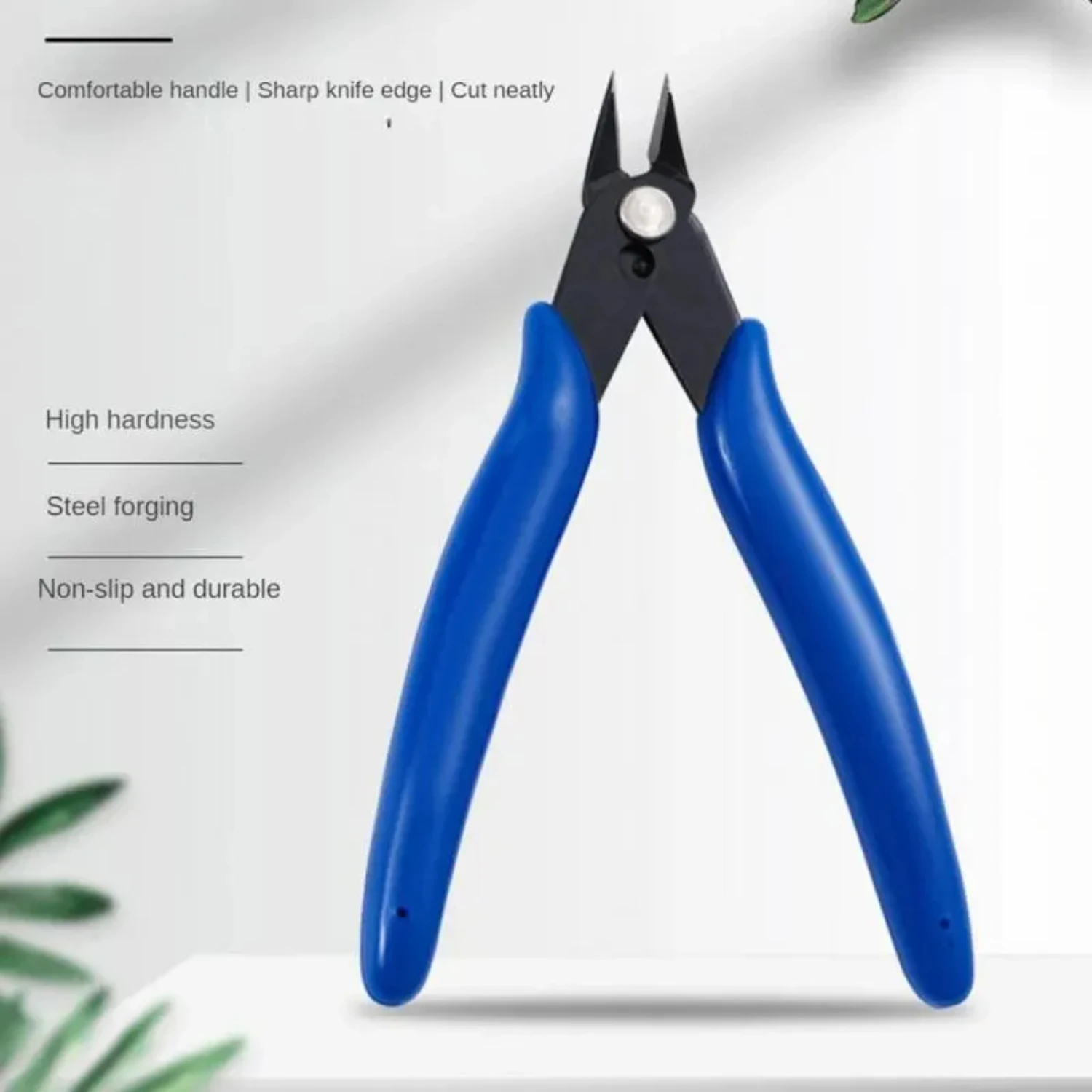 High-quality, insulated precision forceps for electronic scissors and trim work - perfect for lightweight outlet use. Ideal diag