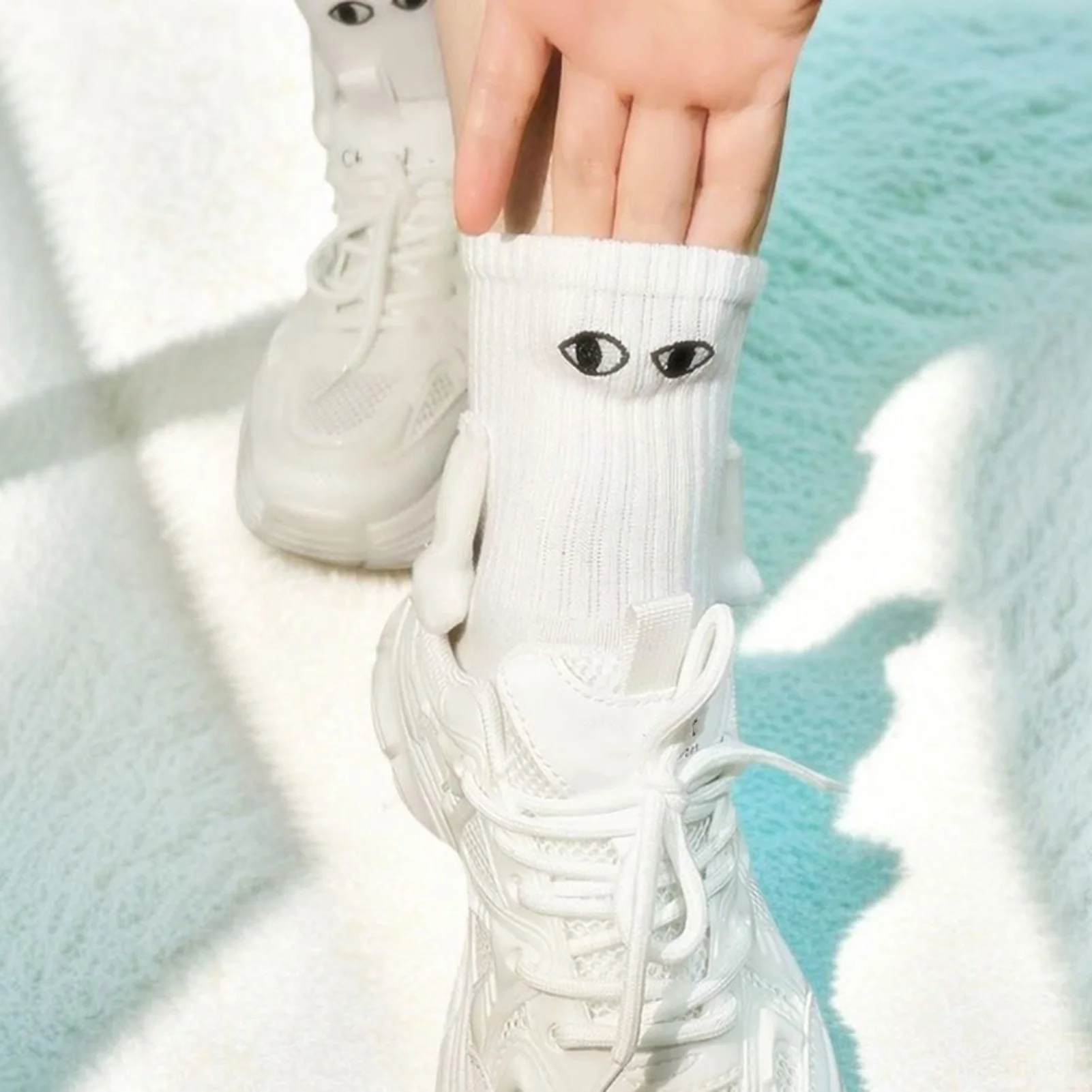 Cartoon Holding Hands Socks 3D Doll Creative Magnetic Attraction Personalised Breathable Skin-Friendly All-Match Casual Couple