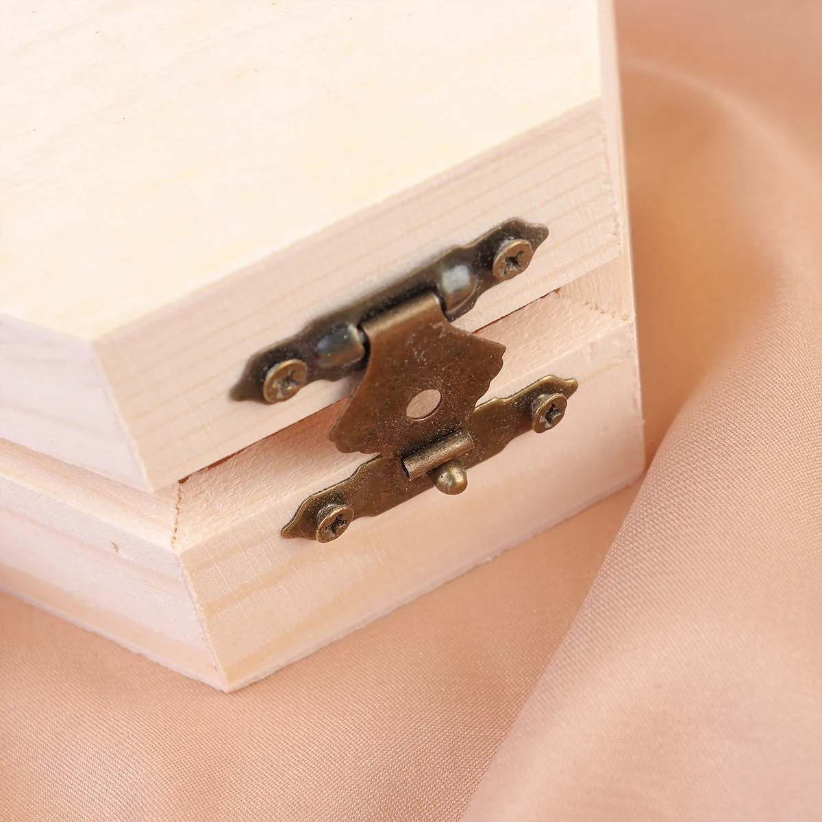 

6Pcs Wooden Storage Box Hexagonal Design Versatile Jewelry Cosmetics Coins Business Cards Organizer Travel Friendly Handicrafts