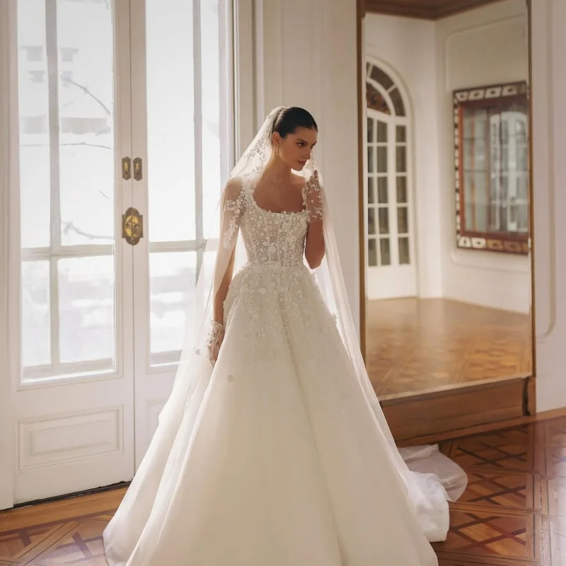 White Wedding Dresses Glitter Flower Decal Skirt Long Tail A-Line Skirt Layered Made Wedding Dress Bridal Gown Customize