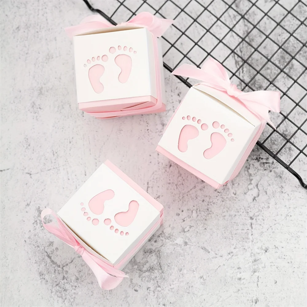 15 Stück Fußabdruck-Süßigkeitsschachteln mit Band, blau-rosa Geschlecht offenbaren Party-Geschenkbox mit niedlichem Fußabdruckmuster – Detail 2