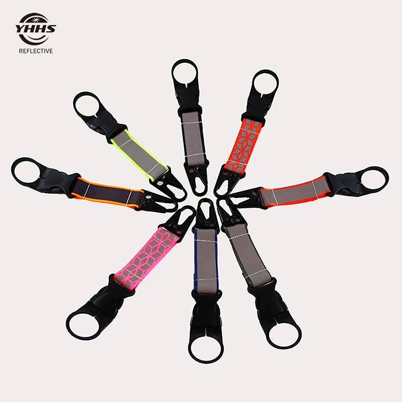 Reflective Water Bottle Buckle Pendant High Visibility Keychains Colorful Backpack Reflector Pendat Tool Hook