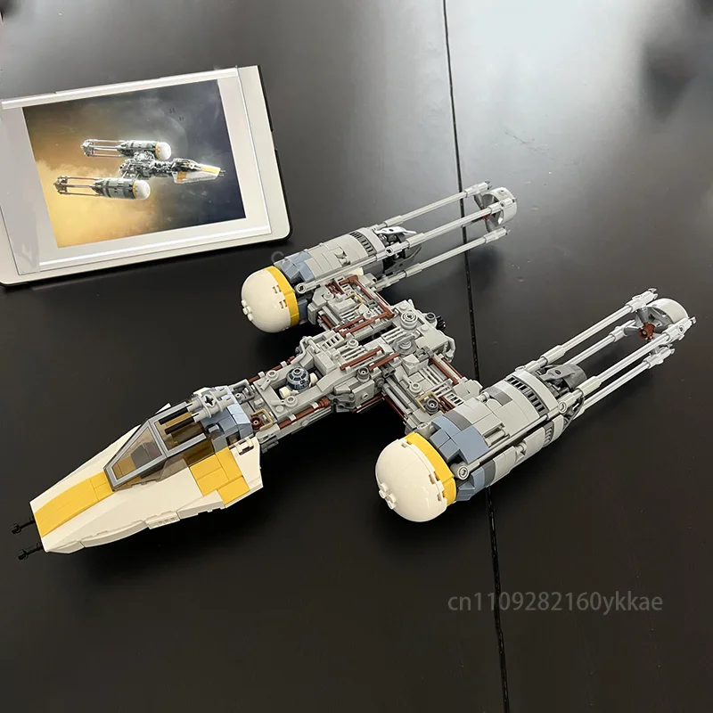 new-892pcs-custom-building-block-btl-a4-y-wing-star-fighter-model-diy-spaceship-battle-architecture-education-assembly-toy-gift
