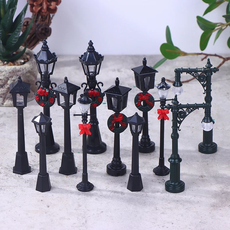 9/12pcs Mini Christmas Lamp Post Models, Dollhouse Street Lights for Miniature Landscape Decor