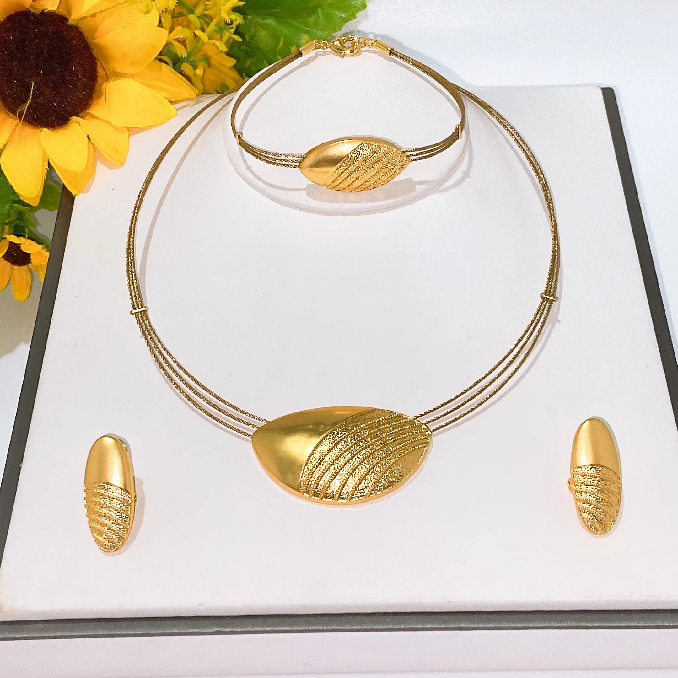 14K Gold Plated Oval Textured Jewelry Set 3Pcs Multi Snake Chain Necklace Bracelet Clip Earrings Minimalist Women Wedding Office