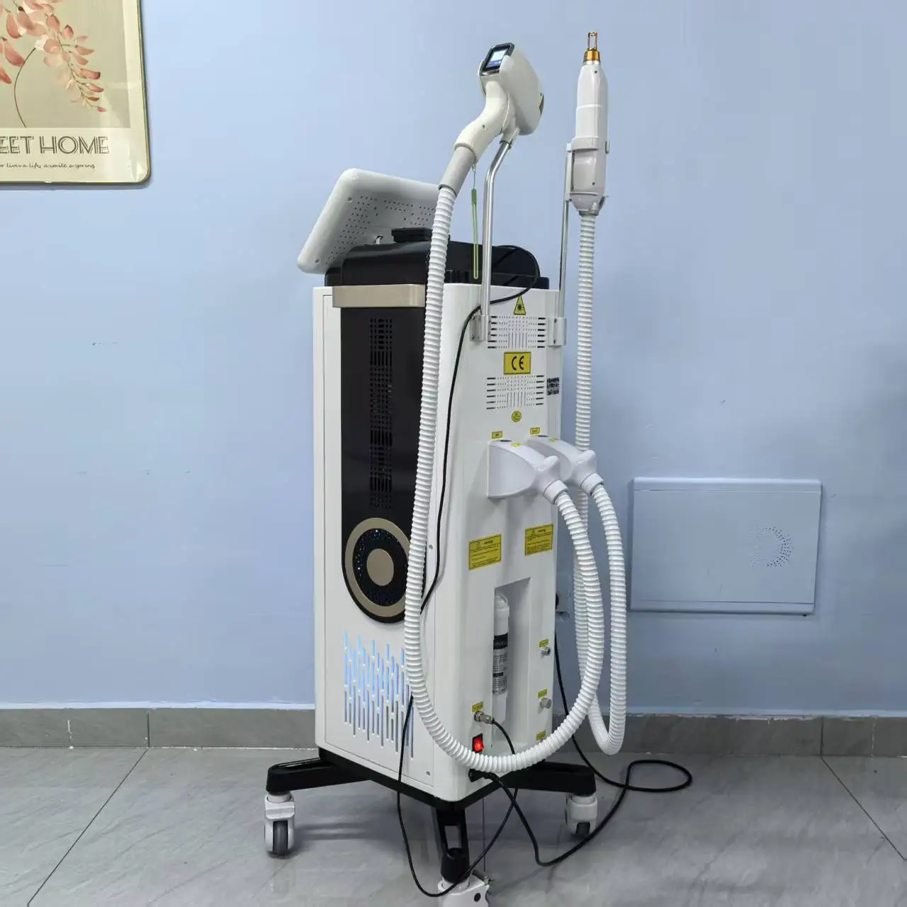 Diode  Hair Removal 755nm  FAC 4 Wavelengths  Pico Tattoo Removal Machine   Collimation Ice Cooling System Foldable Touch