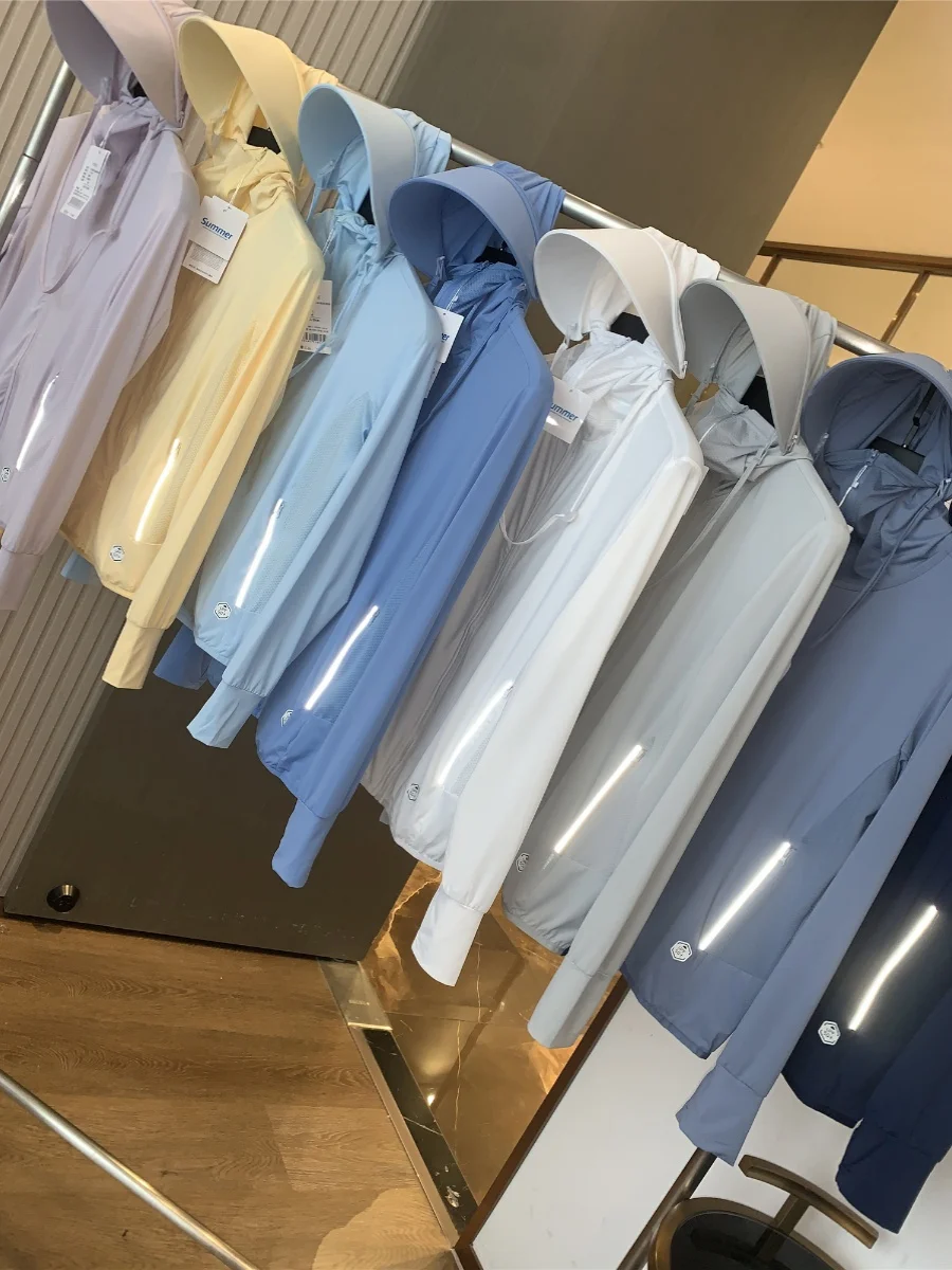 

UPF50 Sun-Protective Ice-Silk Hooded Jaet for Couples Summer Breathable Lightweight Long Sve Urban Faion Outerwear