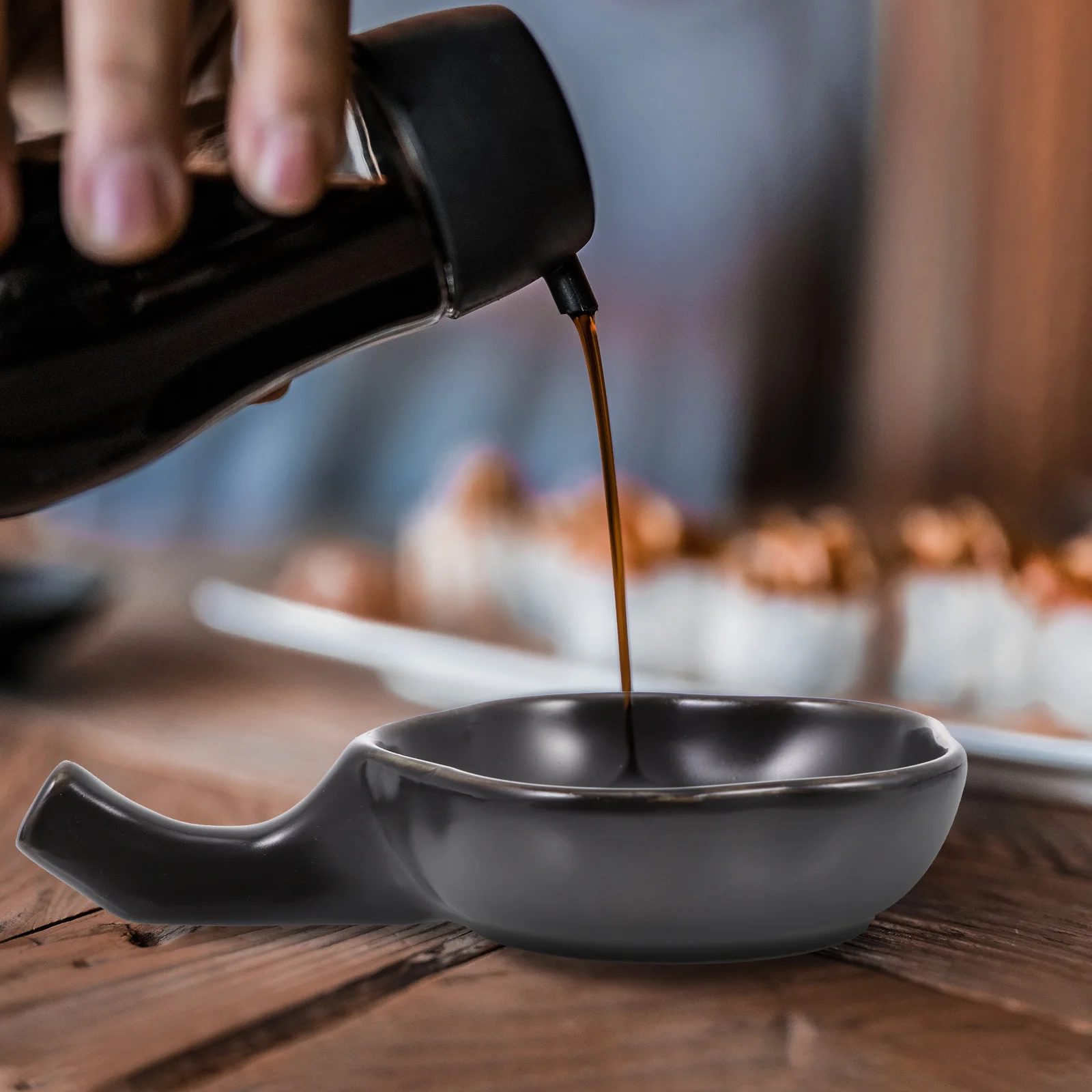 

1Pcs Flower Shape Ceramic Sauce Plate Practical Seasoning Dish Household Dip Serving Dish Snack Holder with Handle