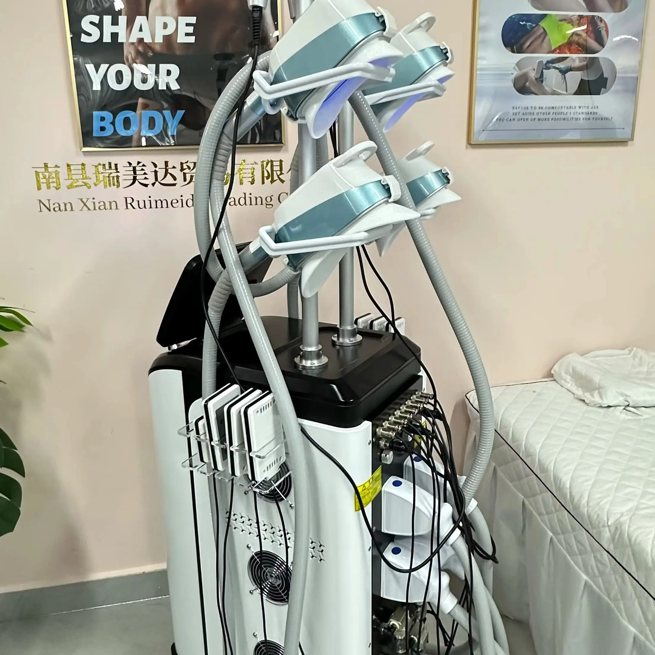 360° Fat Freezing Body Slimming Machine Effective Weight Loss Cellulite Removal Vacuum Cavitation System Beauty Salons Spas Use