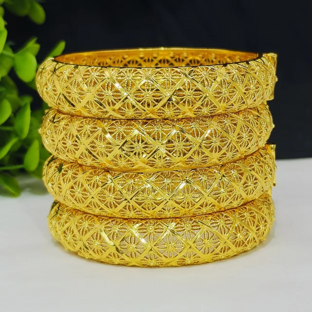Dubai Gold Color Flowers Bangles for Women Alloy Ethiopian Arabic Indian Style Wedding Jewelry Gift