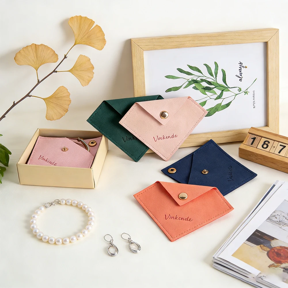 

100Pcs Custom Logo 8x8cm Small Triangle Resealable Bags Essential Jewelry And Cosmetic Storage Pouches Earrings Rings Lipstick