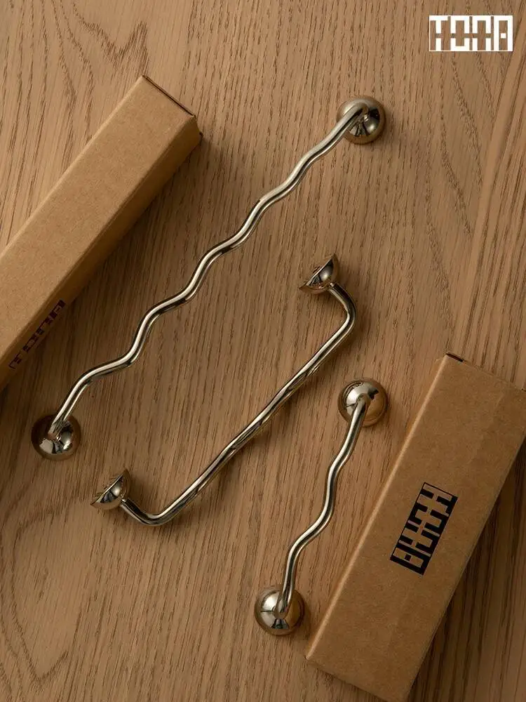 

Irregular minimalist furniture cabinet handles, mushroom-shaped knobs and handles at the bedside in the bedroom