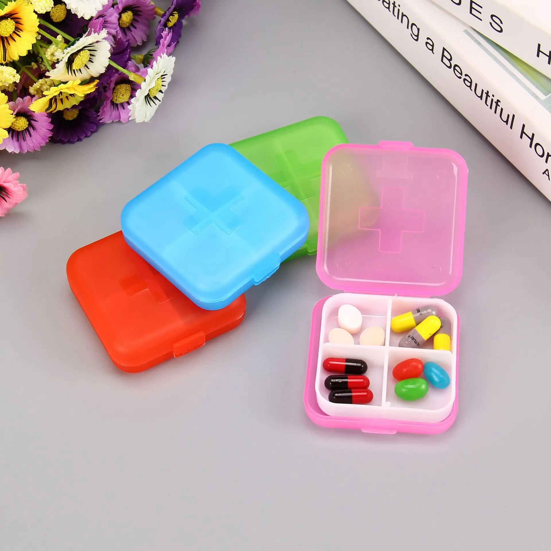 

Mini Organizer Case 4 Grids Pill Box Tablet Pill Case Travel Drug Dispenser Storage Container Medicine Boxes Dispensing Medical