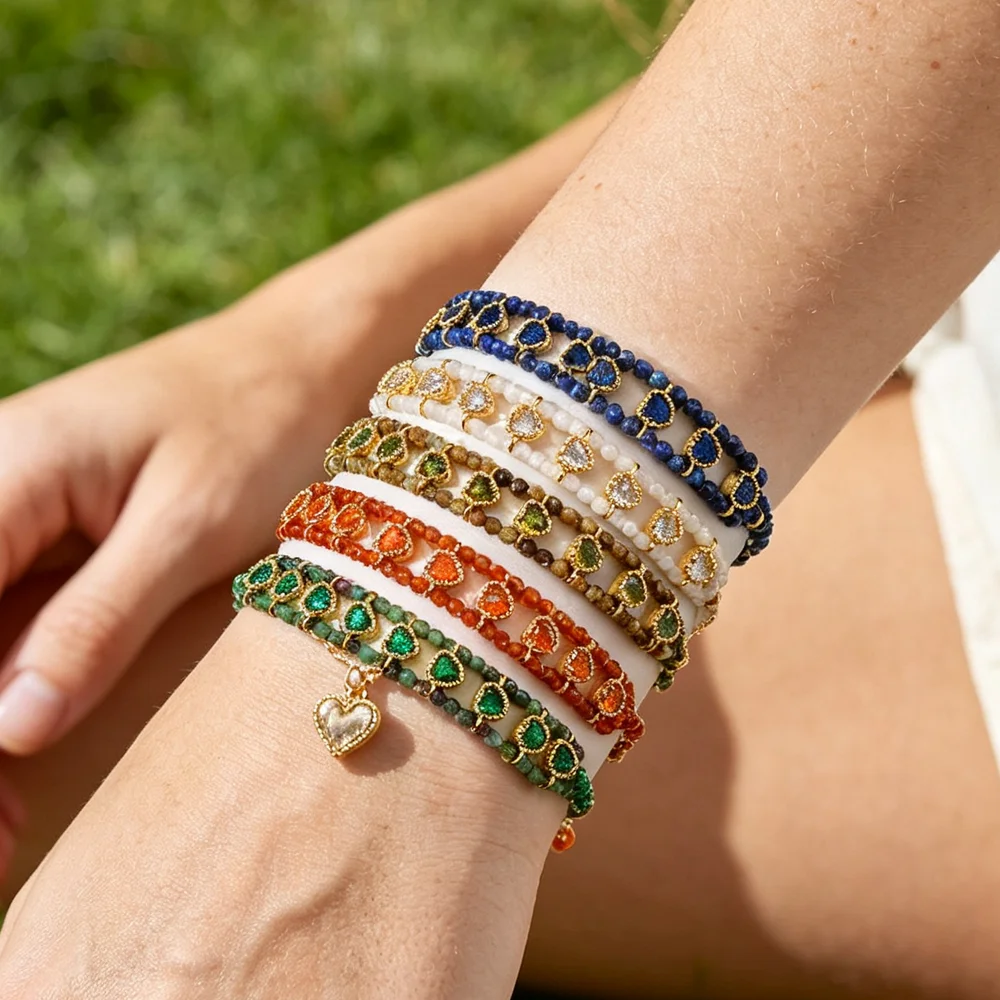 Natürliche Afrikanische Türkis-Steinperlen-Kettenarmband für Frauen mit Herz-Liebes-Kristallanhängern, Handgefertigter Exquisiter Schmuck – Detail 6