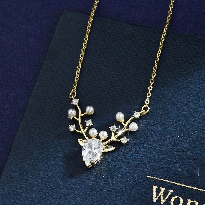

Titanium steel zircon collarbone chain "Ban You" necklace, a cute and exquisite necklace