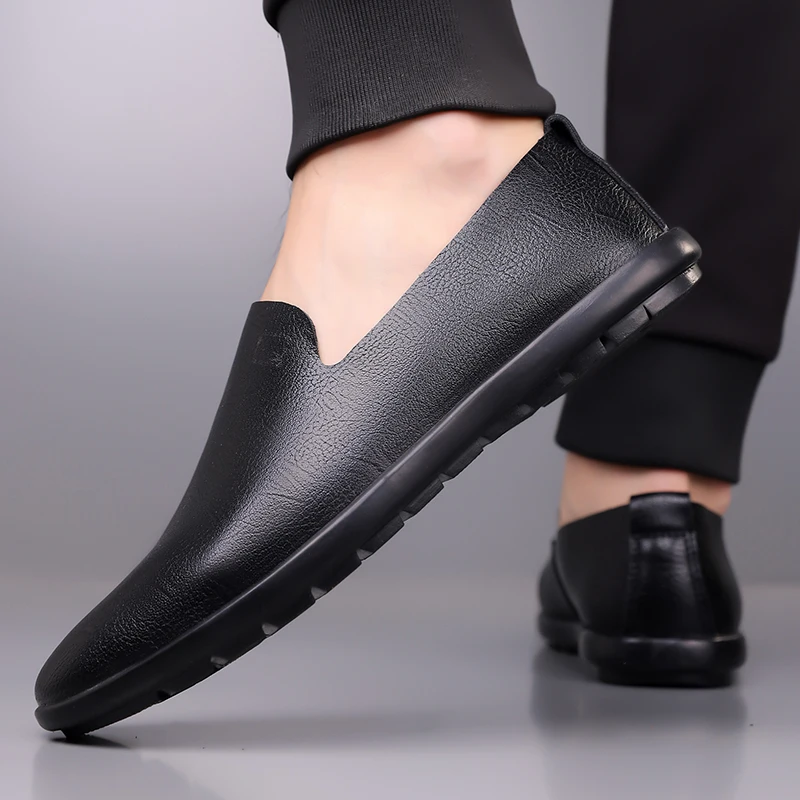 

Мужские перфорированные кожаные лоферы: дышащие слипоны для улицы, мягкие, ультралегкие, удобные летние повседневные мокасины