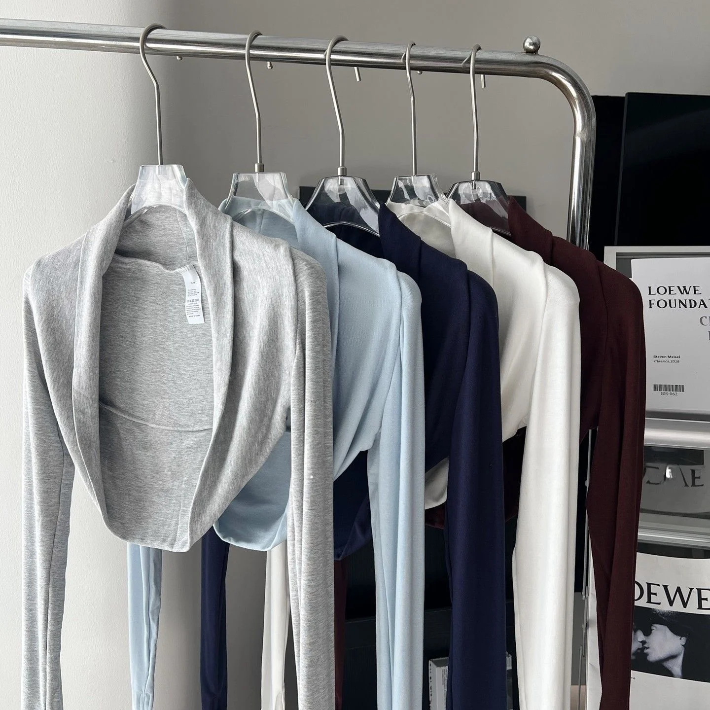 Unique Short Open Cardigan Shoulder Angle Design Modal Fabric Covers Side Breast Wings Slimming Fashionable Youth Women's Top