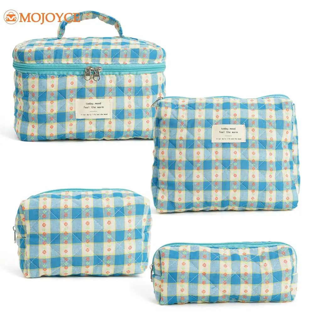 

4pcs/set Quilted Makeup Bag for Women Large Capacity Skincare Bags Aesthetic Travel Cosmetic Bag Cotton Storage Bag Toiletry Bag