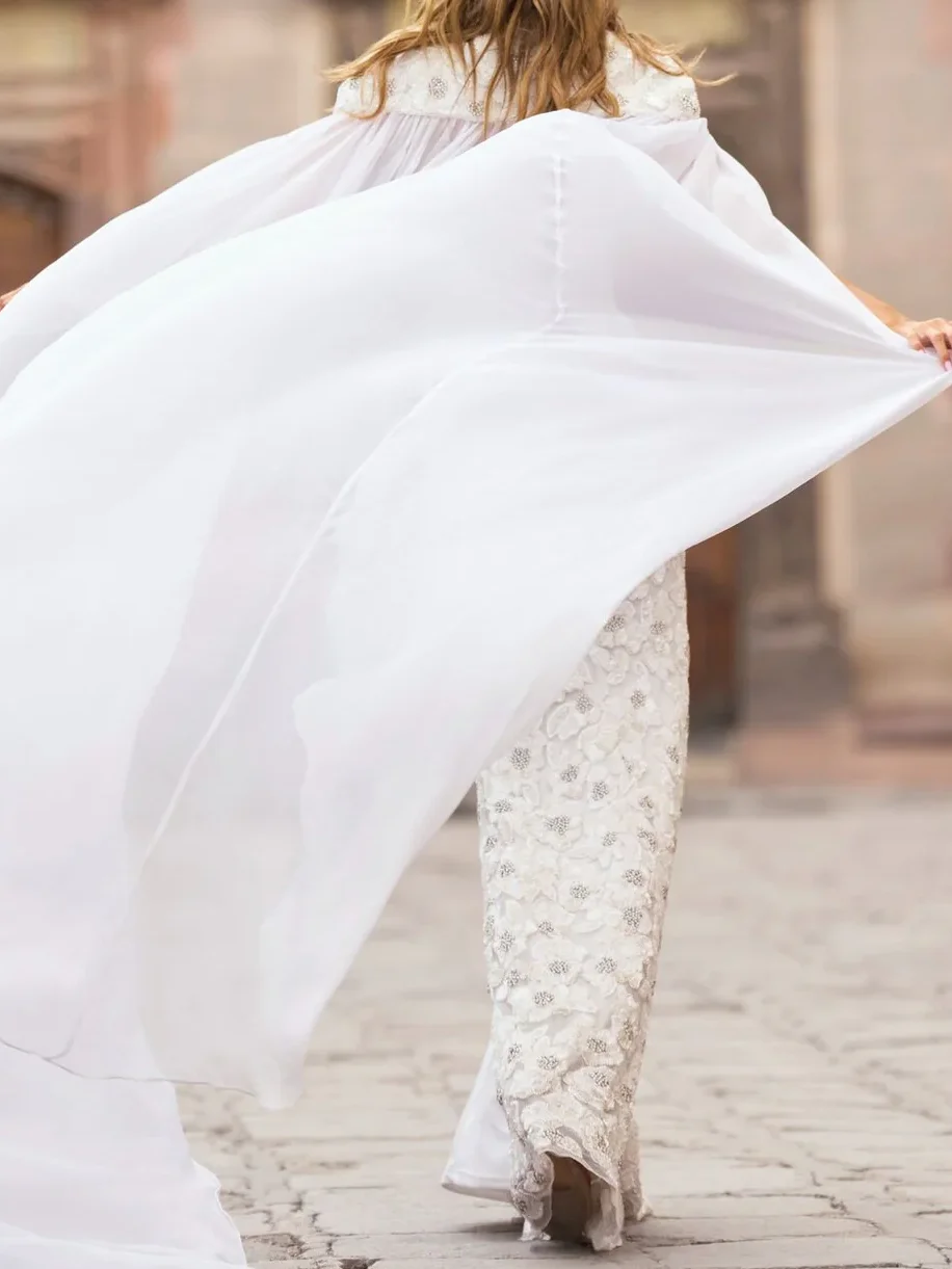 Abiti da sposa da sposa floreali con paillettes classiche con scollo a cuore e perline personalizzati