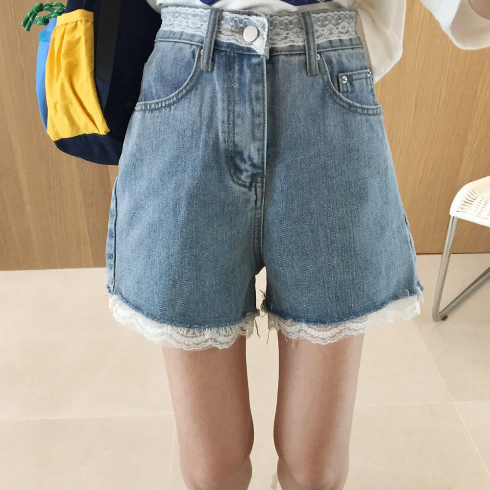 

Summer 2026 Chic Fashionable Casual Style Patchwork Frayed Denim Shorts Versatile Ladies Straight Leg Blue Cotton Natural Waist
