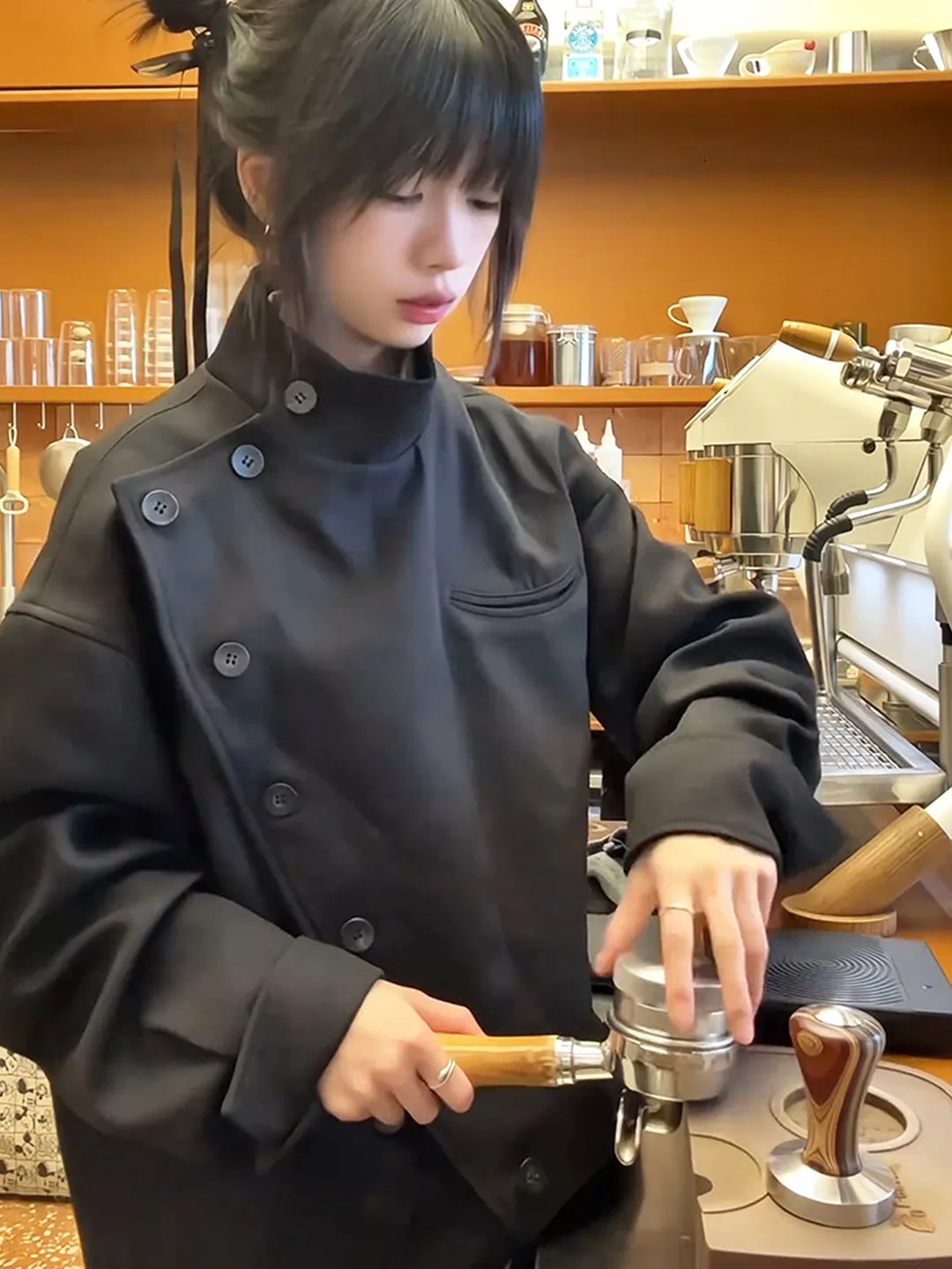 Jaqueta Masculina Casual com Gola Alta e Botões Decorativos, Caimento Solto, Primavera Outono, Versátil, Sensação de Luxo, Top da Moda