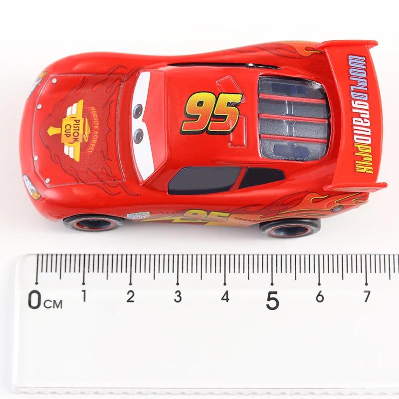 Disney Pixar Cars 2 juguete Lightning Mcqueen Original Mini coche de carreras 1 3 Dinoco Racers colección Diecast Metal modelo niños regalo