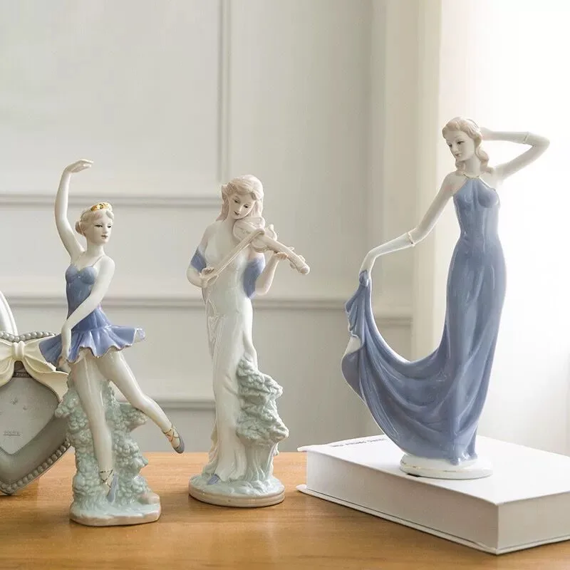 

European home decoration ceramic ornaments living room wine cabinet TV cabinet room Western beautiful women ceramic crafts