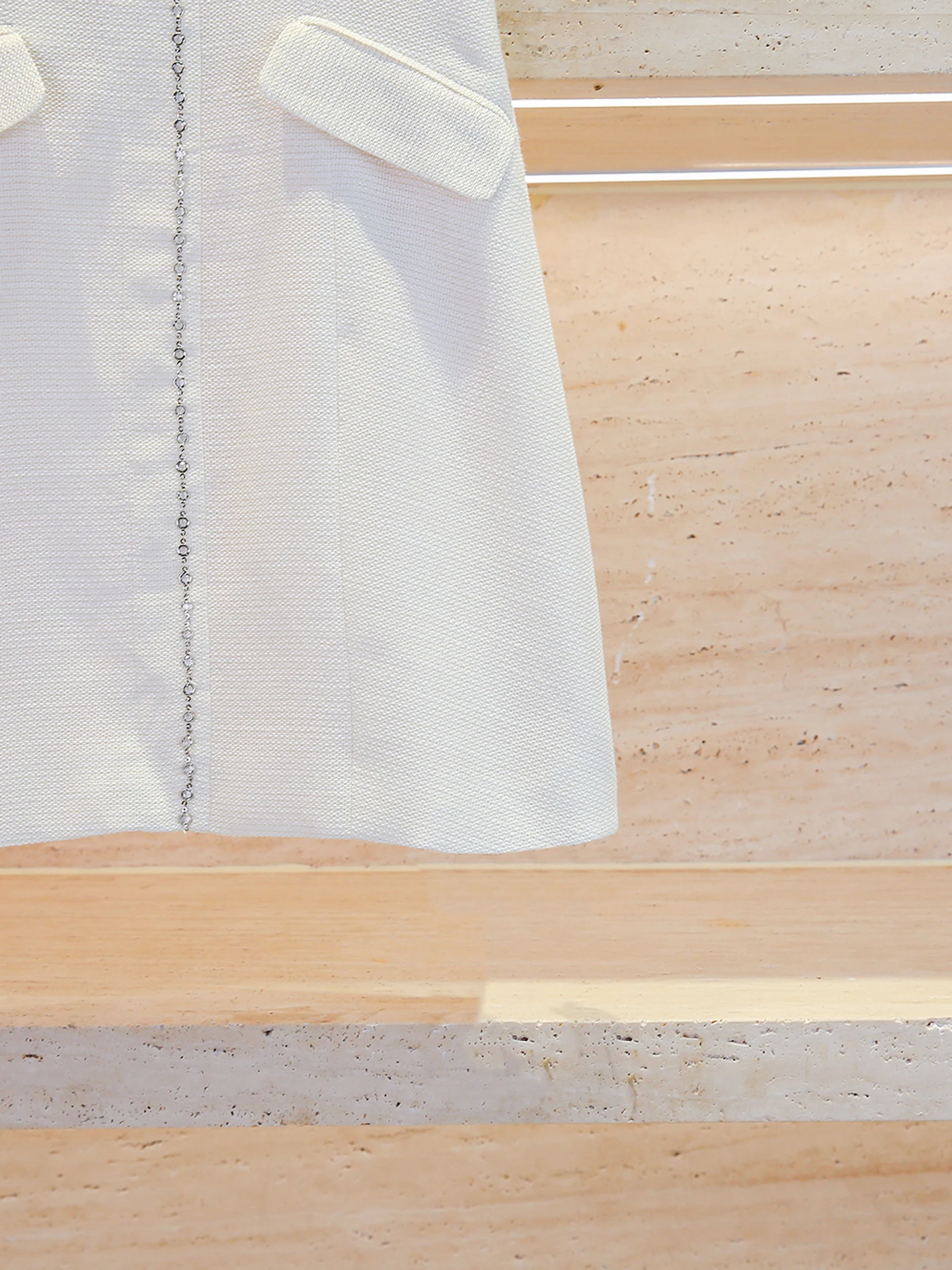 فستان أنيق بدون أكمام مزين بالخرز لخريف راقٍ، تصميم ضيق عند الخصر، طراز أنيق للعمل، طول متوسط بقصة A للنساء الشابات