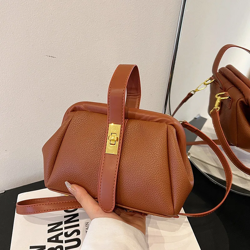 

Simple and Casual Lychee Patterned Women's Shoulder Crossbody Bag, Personalized and Versatile, Practical Handbag