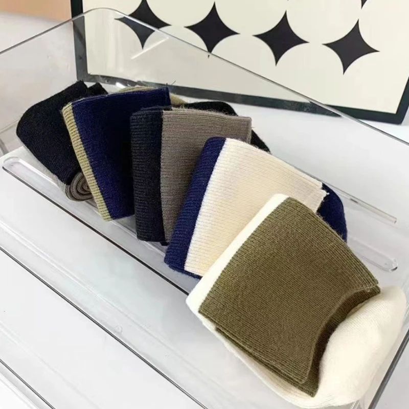 5 Paar Herren-Herbst-Winter-Mittelschlauch-Wollsocken zur Wärmeverdickung, Farbblockierung, Einfachheit, Komfort, Kaschmir-Herrensocken