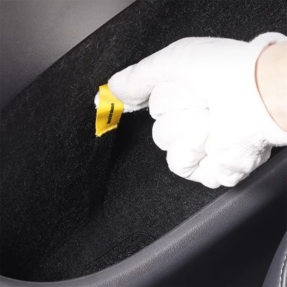 

​For Tesla Model Y Rear Door Mechanical Switch Handle Emergency Opening Mechanical Puller Handle Unlock Button Car Accessories