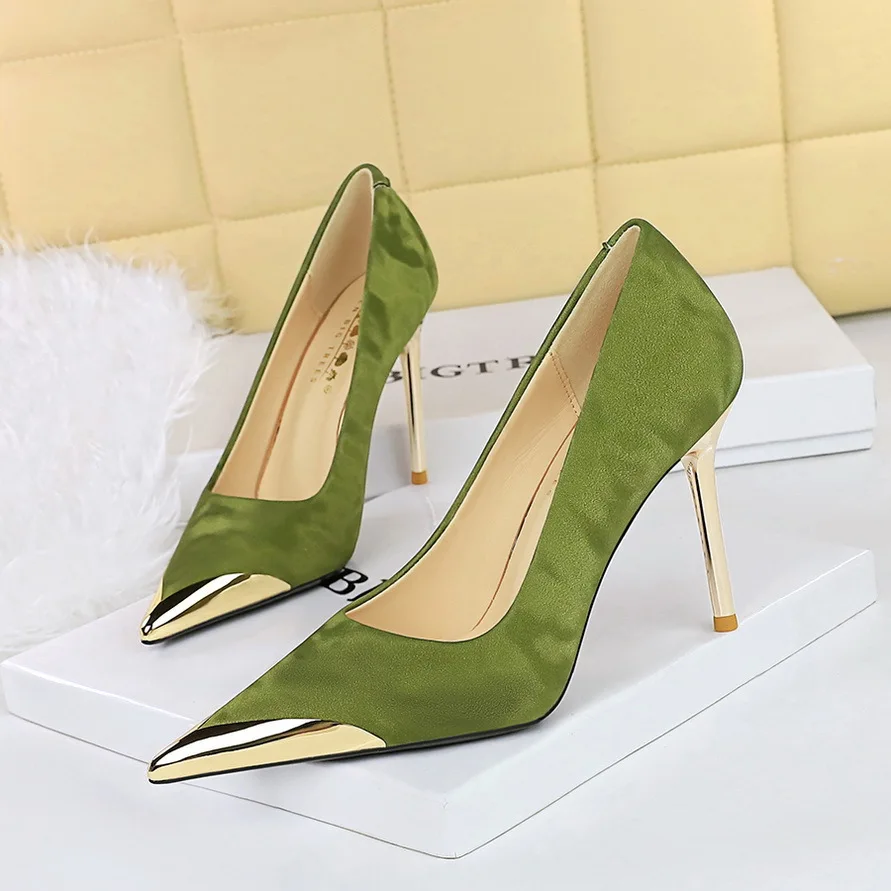 

Ladies Sexy Party Shoes 2025 Europe America Fashion Metal Pointed Toe Shallow Mouth Green Super High Heels Women's Single Shoes