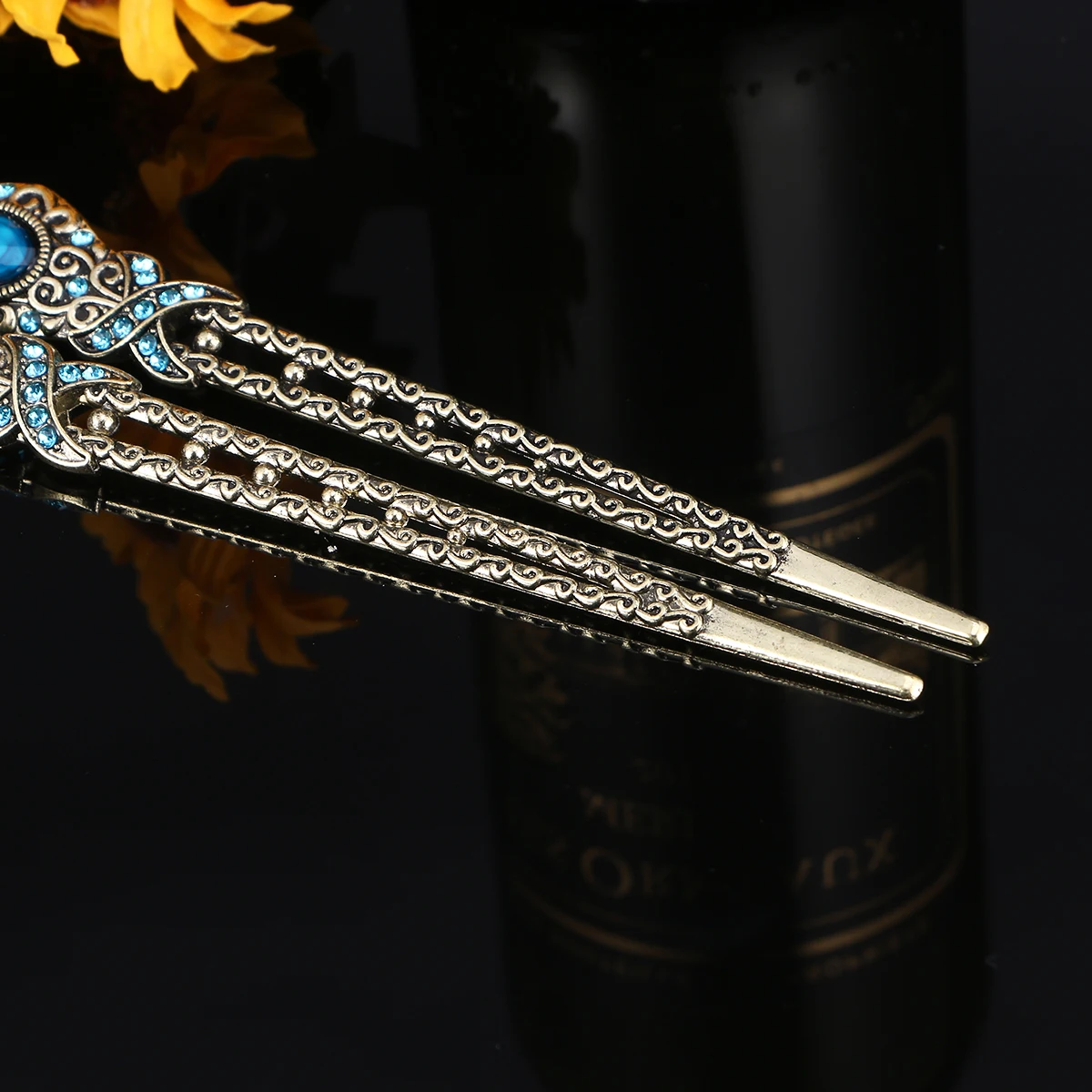

2pcs Bronze Hairpins Rhinestone Hair Clips Vintage Hair Accessories For Women Girls Elegant Gift Family Friends